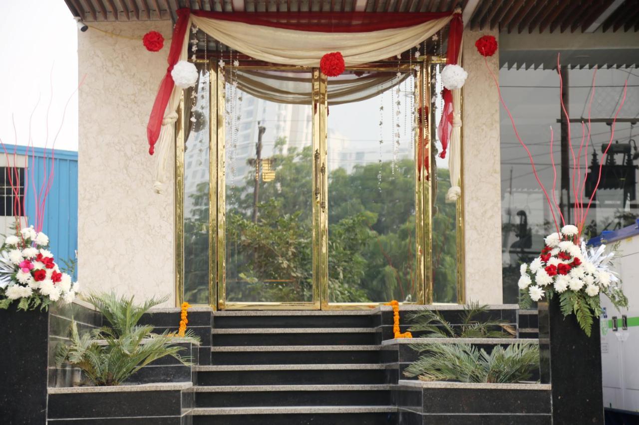 Awadh Inn Noida Exterior photo